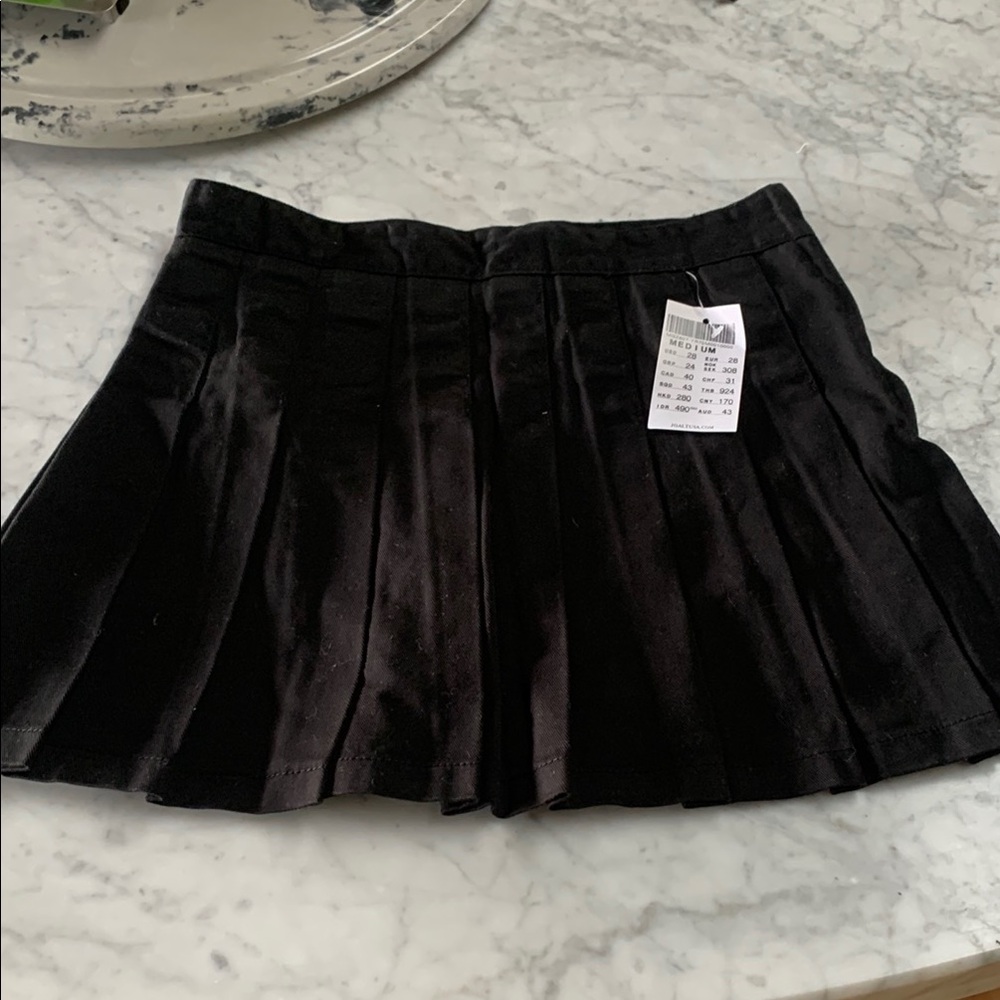 J. Galt brandy Melville medium high waisted rise Black Pleated denim jean Skirt